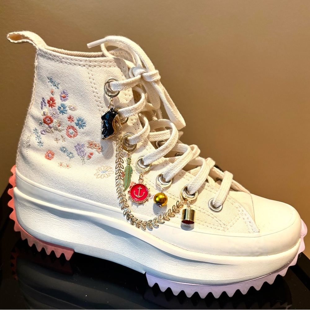 Set of 6 shoe Charms